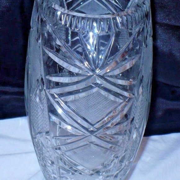 Vintage Bohemian Czech 6 lbs Crystal Vase Hand Cut Oval Etched - Picture 5 of 6